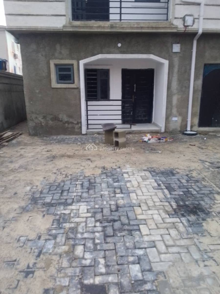 Spacious 2 Bedroom Upstairs, Oribanwa Phase 2, Oribanwa, Ibeju Lekki, Lagos, Flat / Apartment for Rent