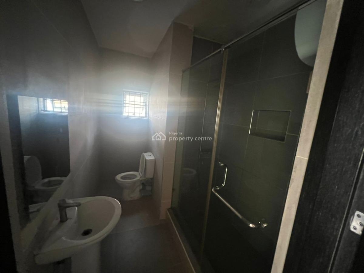 Standard 3 Bedroom Maisonette, Osapa, Lekki, Lagos, Flat / Apartment for Rent