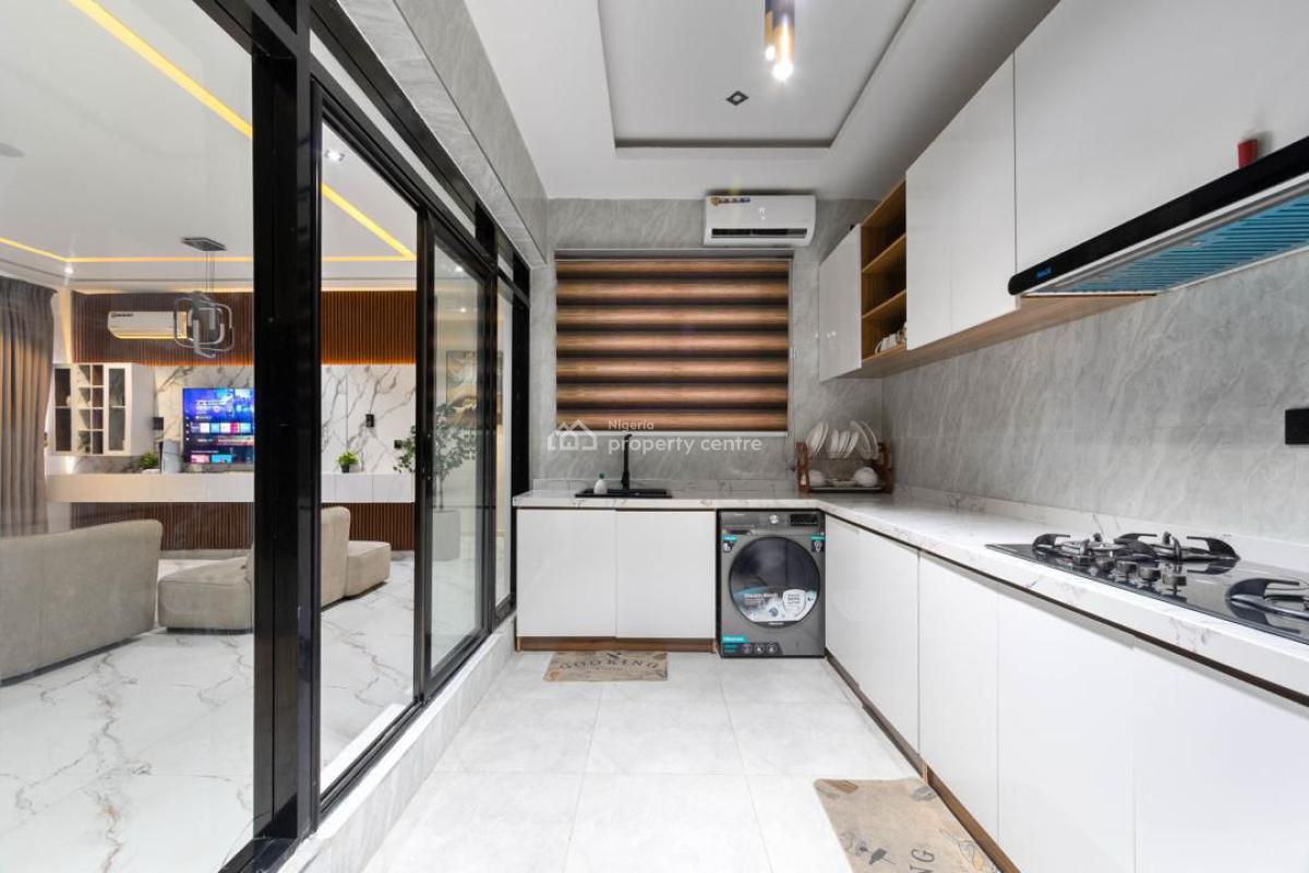 Luxury 2 Bed + Pool + Ps5 + Snooker, Ikate, Lekki, Lagos, Flat / Apartment Short Let