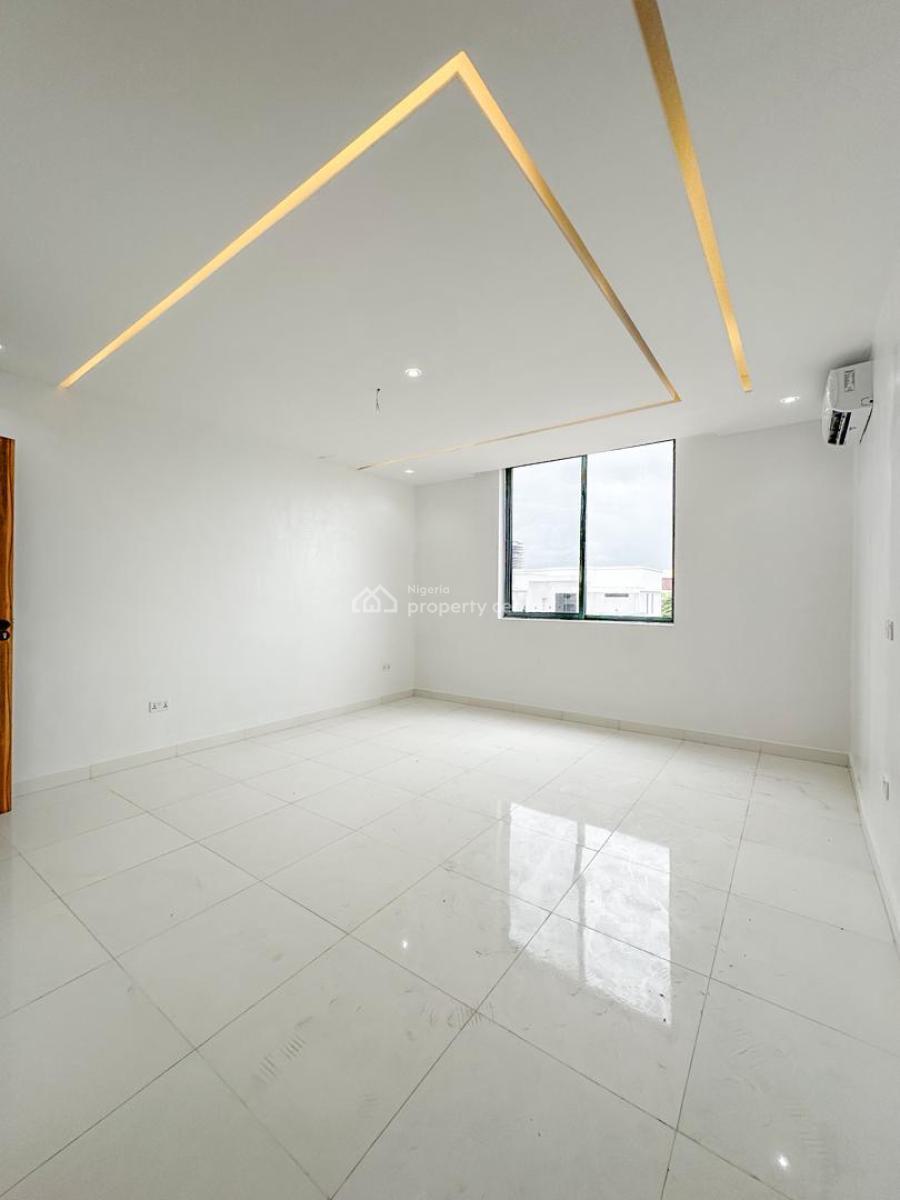 Spacious 2 Bedroom Apartment with Swimming Pool and Gym, Oniru, Oniru, Victoria Island (vi), Lagos, Flat / Apartment for Sale