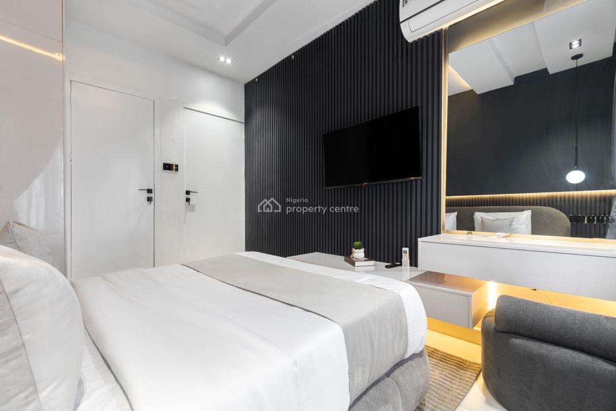 Brand New 2/3 Bed + Pool + Ps5..., Freedom Way Close to Admiralty, Lekki Phase 1, Lekki, Lagos, Flat / Apartment Short Let