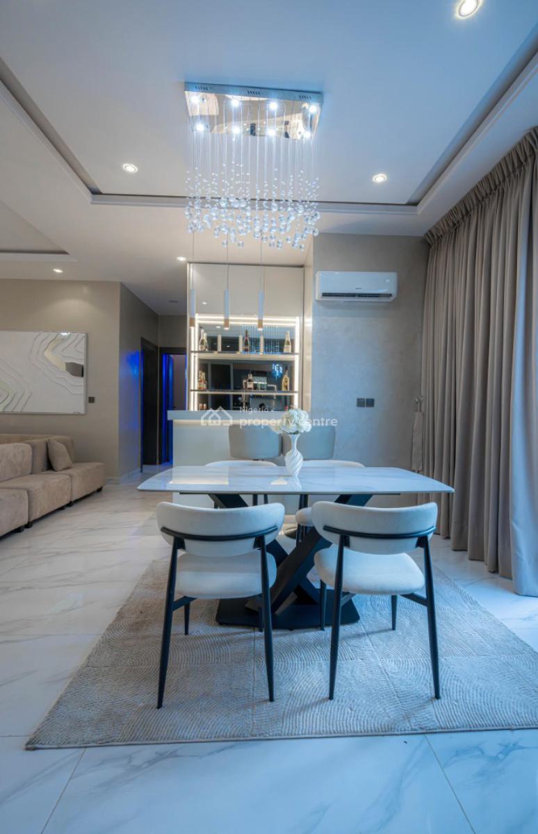 a Luxurious 2 Bedroom Apartment at Lekki Phase 1, Lekki Phase 1, Lekki, Lagos, Flat / Apartment Short Let