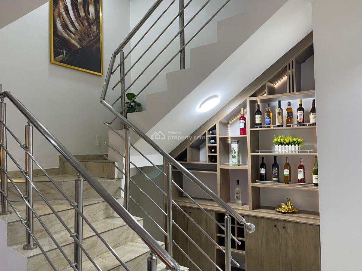 Fully Furnished & Serviced 5 Bedrooms Terrace Duplex with a Bq, Silas Iloh Street Guzape Close to Fha and Coza Church, Guzape District, Abuja, Terraced Duplex for Rent