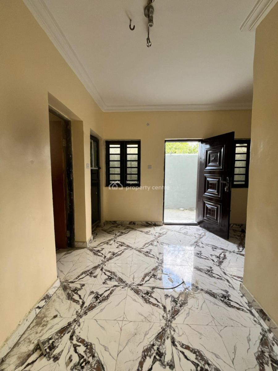 Mini Flat, Room & Palor, Mobile Road Ilaje Ajah Lekki Lagos, Ajiwe, Ajah, Lagos, Mini Flat (room and Parlour) for Rent