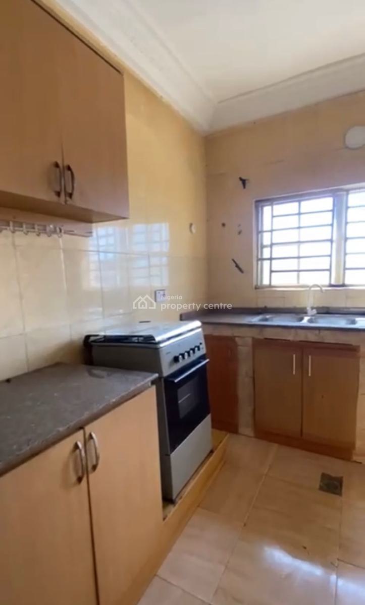 a Spacious 2 Bedroom in Gwarinpa Main, Main, Gwarinpa, Abuja, Flat / Apartment for Rent