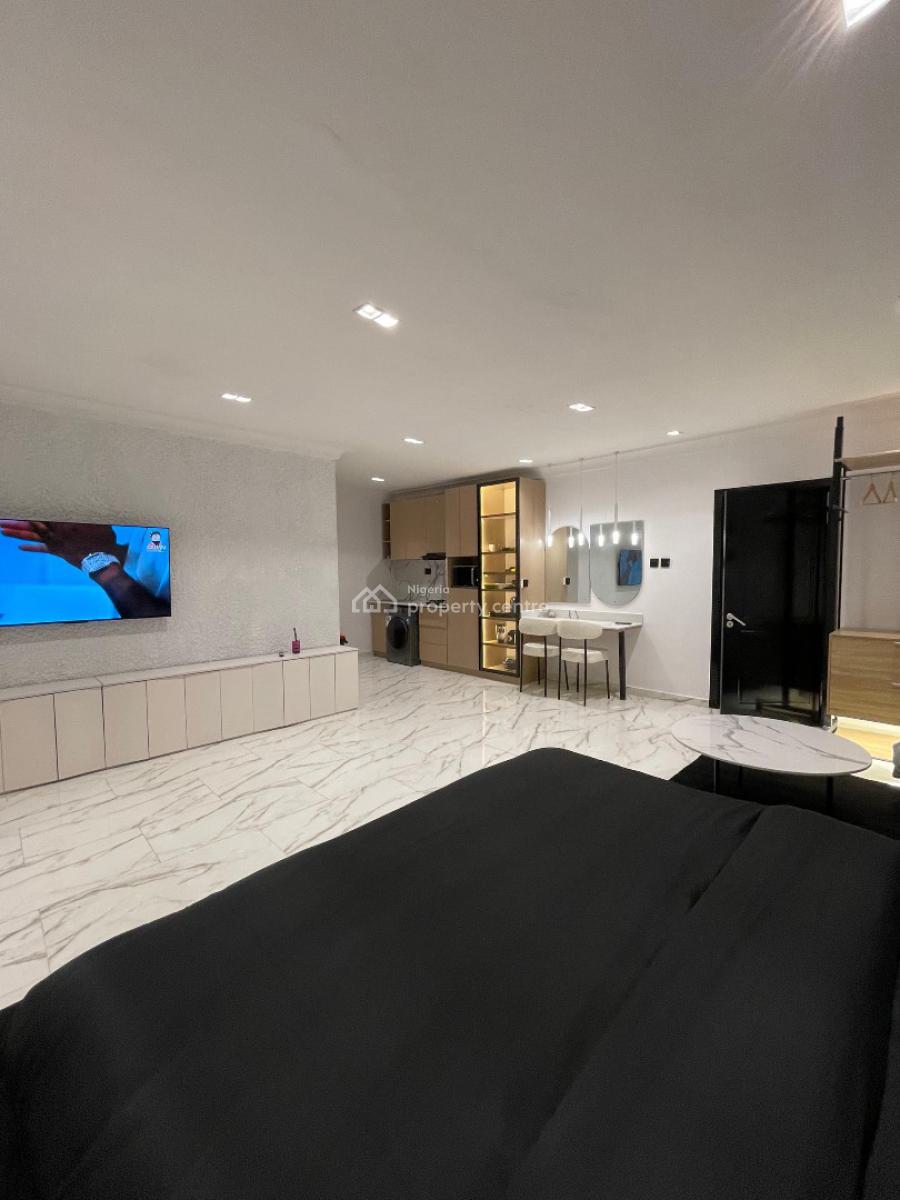 2 Units of Luxury Studio Apartments with Swimming Pool and Gym, Dada Feyemi Close, Jordan Brookes Court Osapa Jakande, Osapa, Lekki, Lagos, Flat / Apartment Short Let
