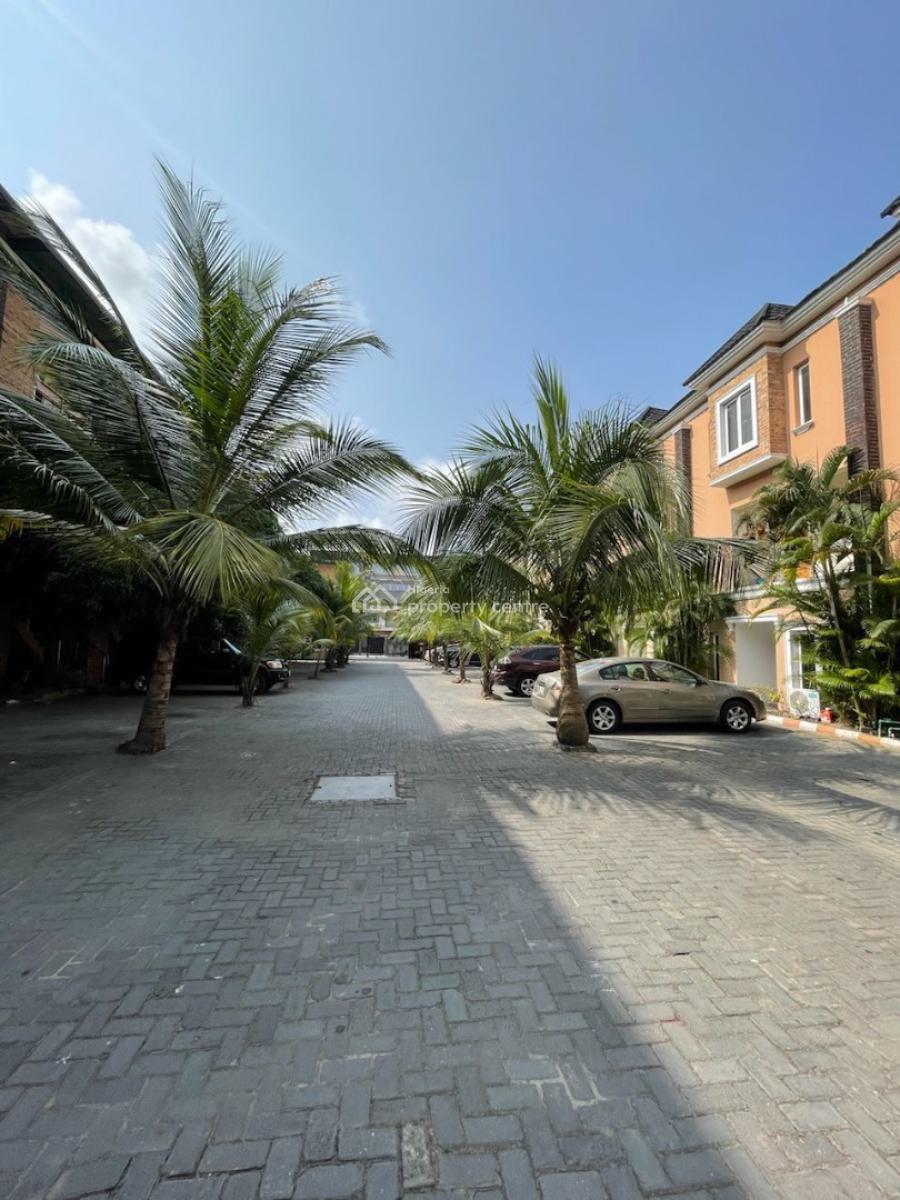 2 Units of Luxury Studio Apartments with Swimming Pool and Gym, Dada Feyemi Close, Jordan Brookes Court Osapa Jakande, Osapa, Lekki, Lagos, Flat / Apartment Short Let