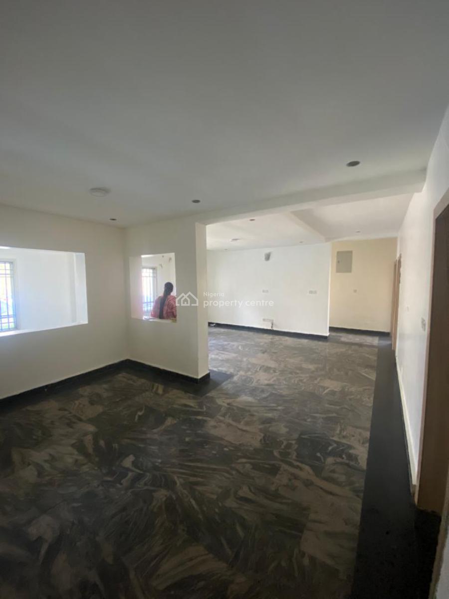Relatively New 5 Bedroom Duplex with 2 Rooms Bq, Lekki Right, Lekki Phase 1, Lekki, Lagos, House for Rent