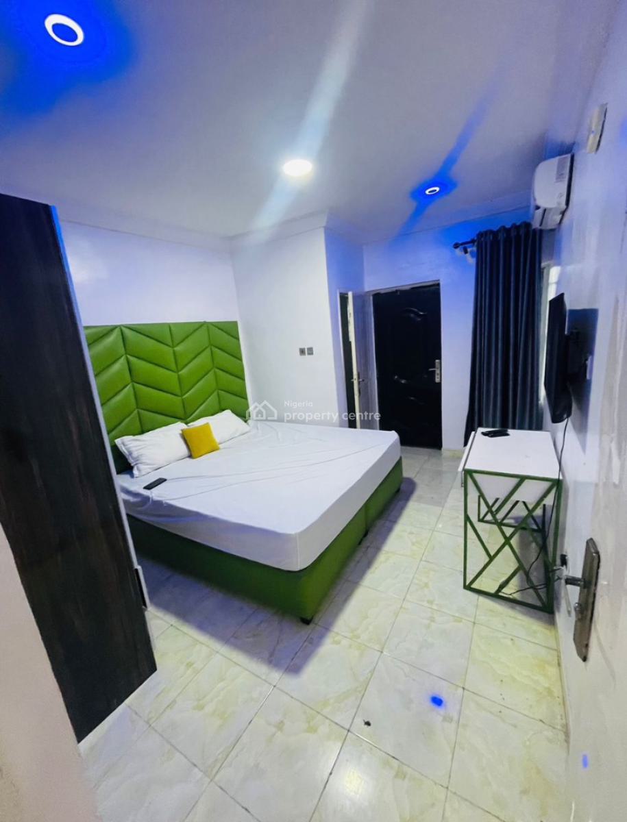 Luxury 2 Bedroom  Apartment with 24 Hours Electricity, Pool & Gym, Ikota Villa, Lekki, Lagos, Flat / Apartment Short Let