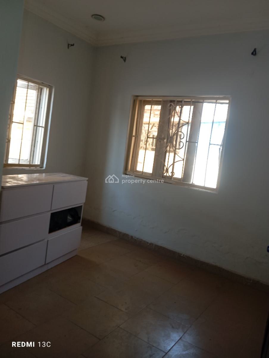 a Very Spacious Cute Self Contain, Ipent 7 Estate Karsana, Gwarinpa, Abuja, Self Contain (single Rooms) for Rent