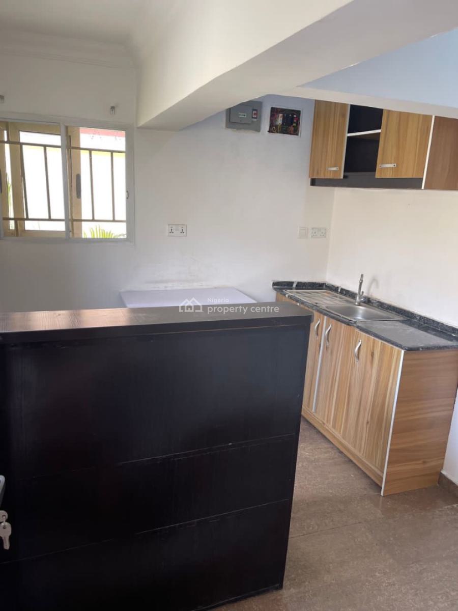 Mini Flat, Lekki Phase 1, Lekki, Lagos, Mini Flat (room and Parlour) for Rent
