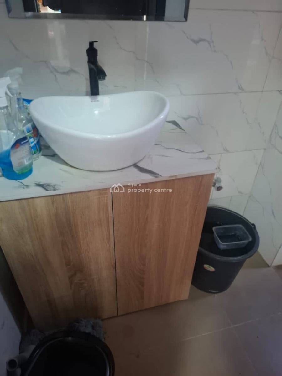 70sqm Shop Space, Lekki Phase 1, Lekki, Lagos, Shop for Rent