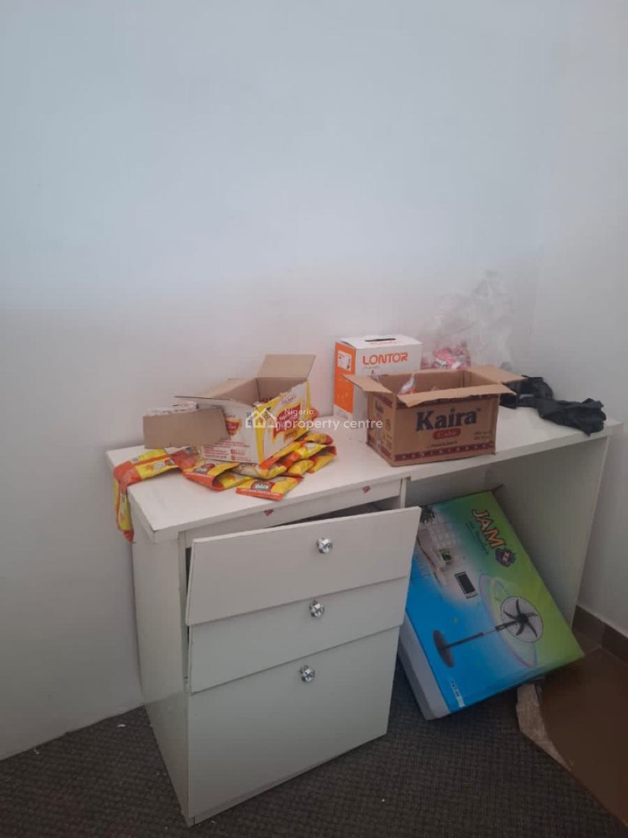 70sqm Shop Space, Lekki Phase 1, Lekki, Lagos, Shop for Rent