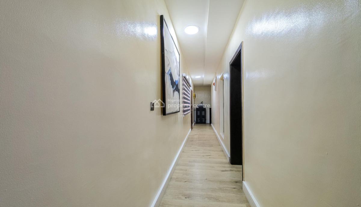 Sophisticated 3 Bedroom Apartment with Top Notch Amenities Available F, Lekki Phase 1, Lekki Phase 1, Lekki, Lagos, Flat / Apartment Short Let