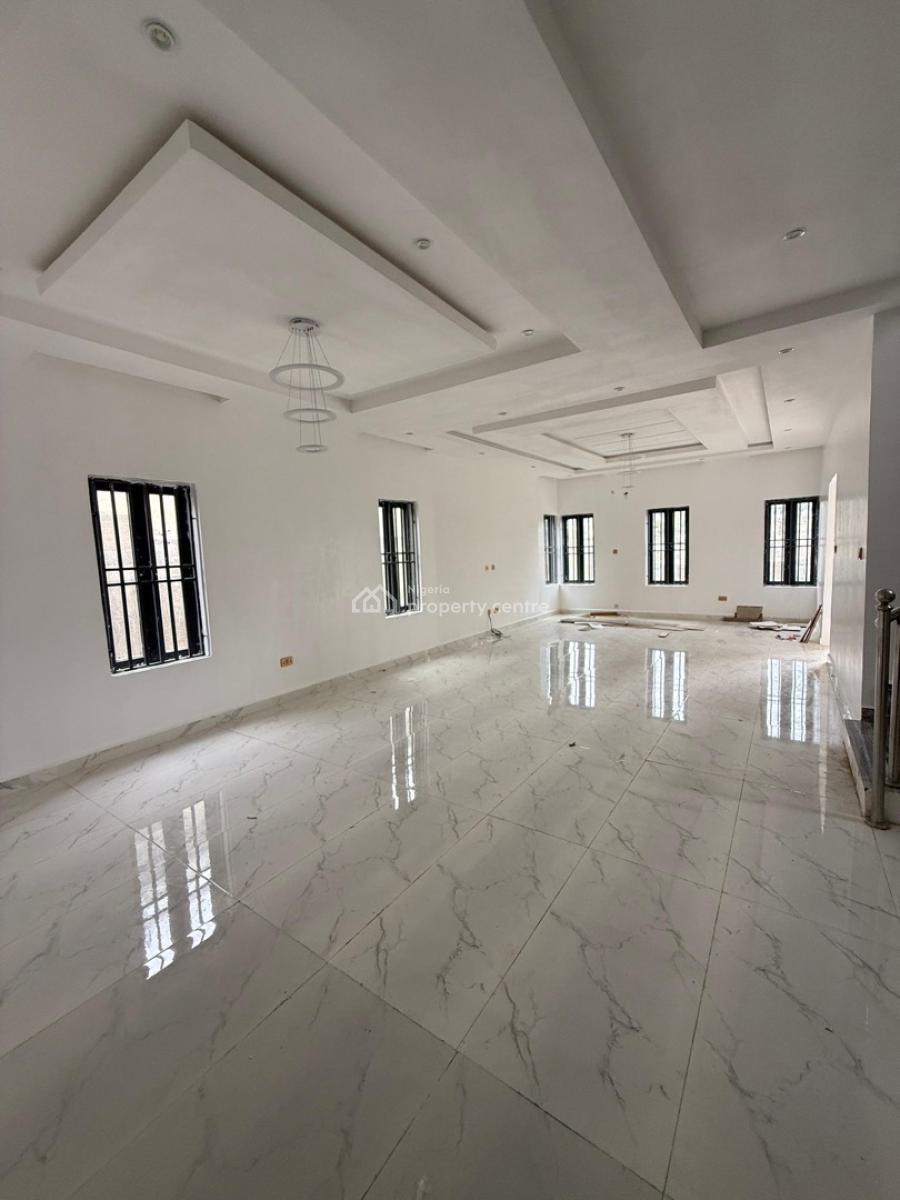 Distress 4 Bedrooms Fully Detached Duplex, H-medix Axis, Guzape District, Abuja, Detached Duplex for Sale