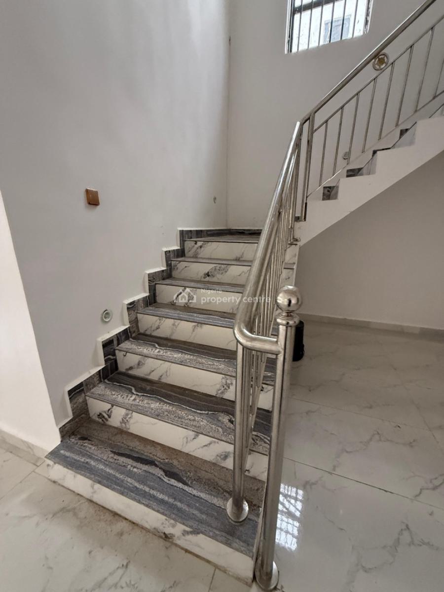 Distress 4 Bedrooms Fully Detached Duplex, H-medix Axis, Guzape District, Abuja, Detached Duplex for Sale