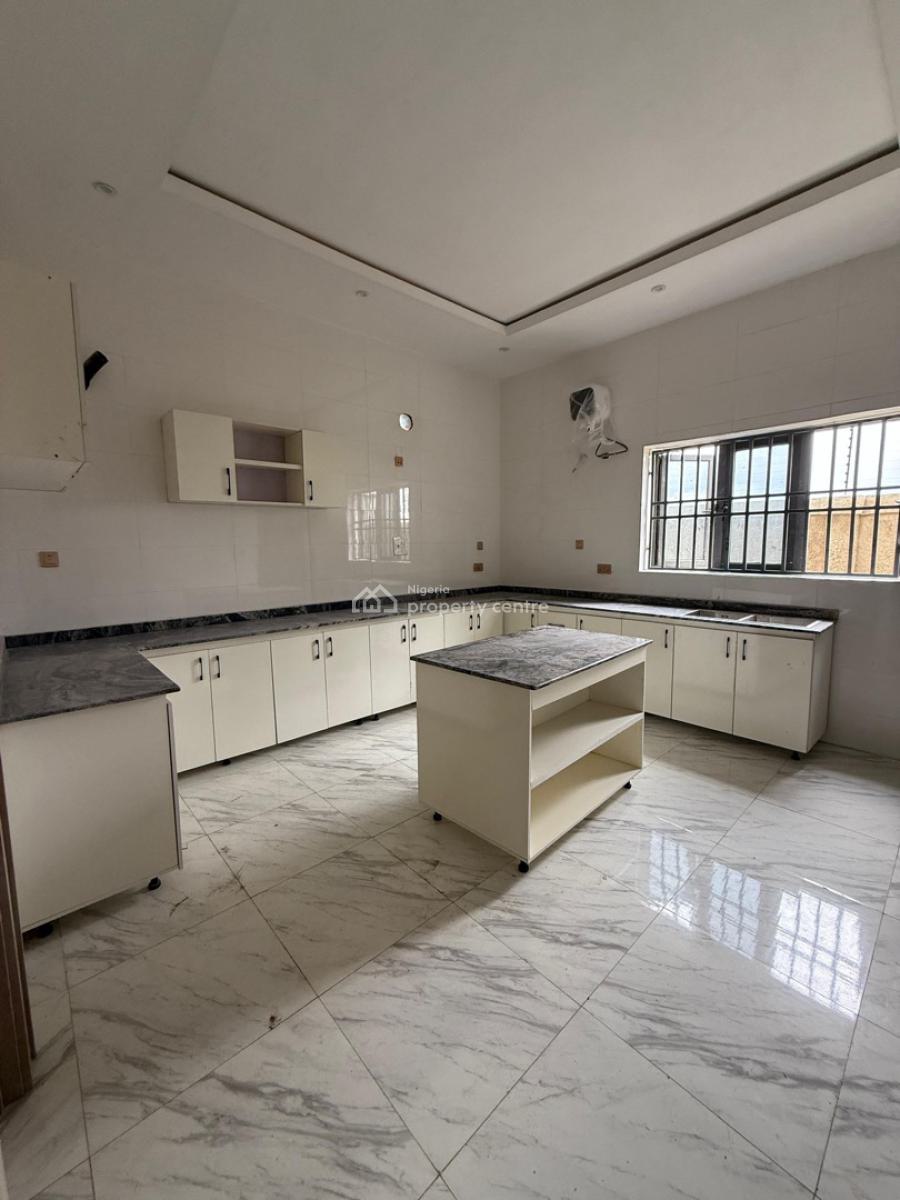 Distress 4 Bedrooms Fully Detached Duplex, H-medix Axis, Guzape District, Abuja, Detached Duplex for Sale