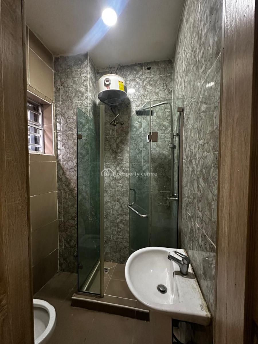 Upstairs Shared Apartment, Royal Pine, Lekki, Lagos, Self Contain (single Rooms) for Rent