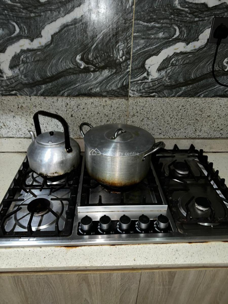 Upstairs Shared Apartment, Royal Pine, Lekki, Lagos, Self Contain (single Rooms) for Rent