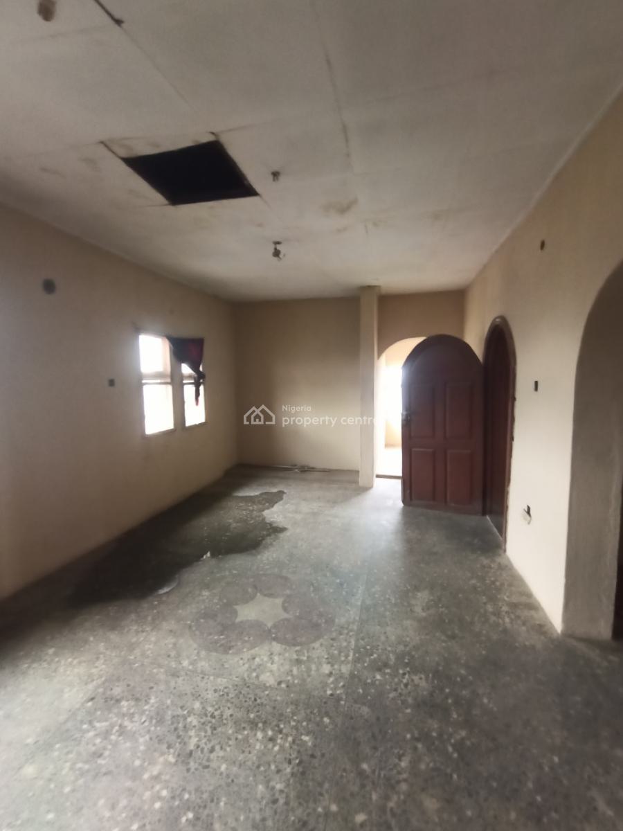 Spacious and Decent 6 Bedroom Fully Detached Duplex, Arida Ikotun, Ikotun, Lagos, Detached Duplex for Sale