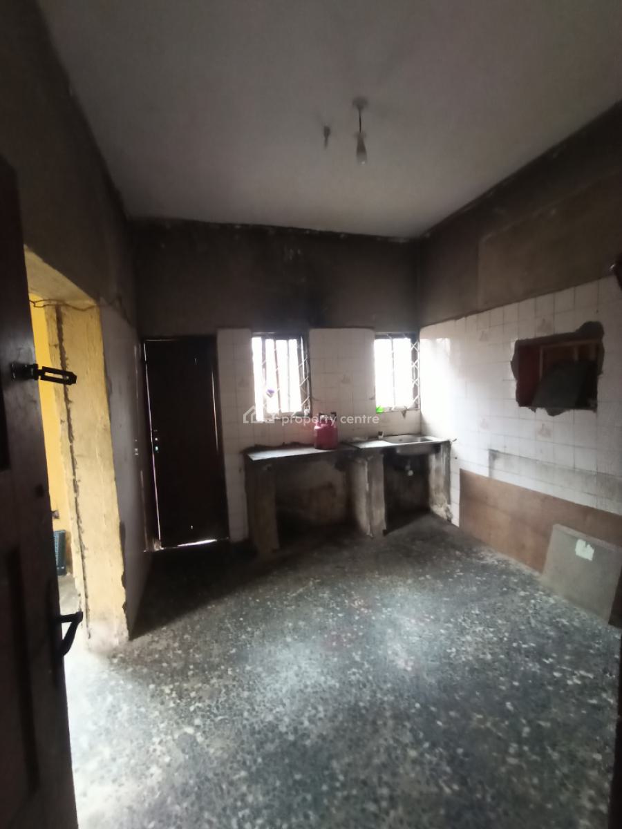Spacious and Decent 6 Bedroom Fully Detached Duplex, Arida Ikotun, Ikotun, Lagos, Detached Duplex for Sale