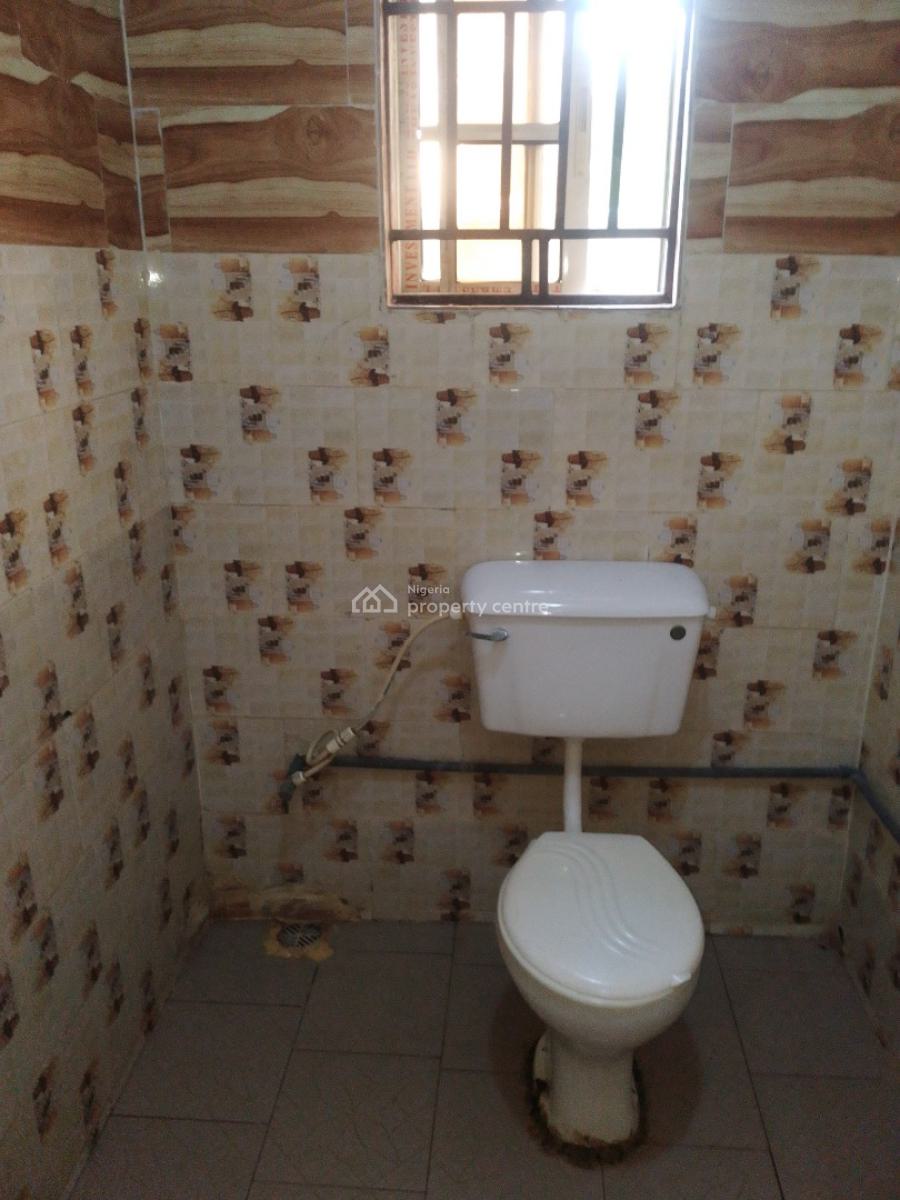 Roomself Contain, Off Spg Road, Igbo Efon, Lekki, Lagos, Self Contain (single Rooms) for Rent