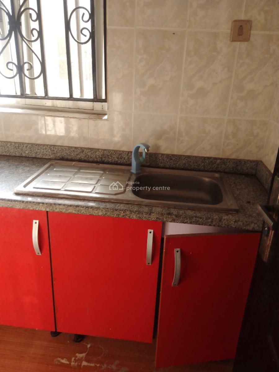 2 Bedroom Flat Upstairs, Off Orchid Road, Lekki, Lagos, Flat / Apartment for Rent