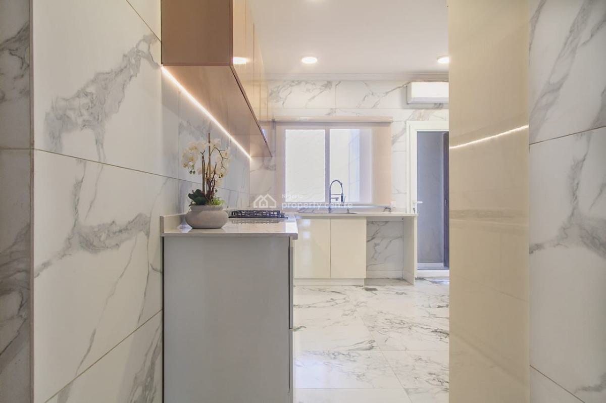 3 Bed Penthouse with a Breathtaking View + Pool + Gym, Gerald Road, Ikoyi, Lagos, Flat / Apartment Short Let