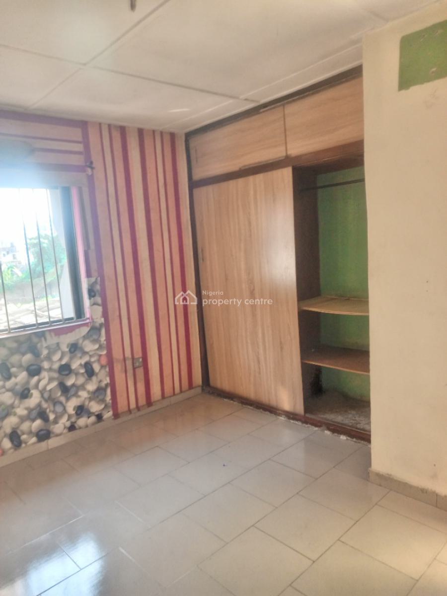 Well Maintained 2 Bedroom with One Room En Suite, Adeniyi Jones, Ikeja, Lagos, Flat / Apartment for Rent
