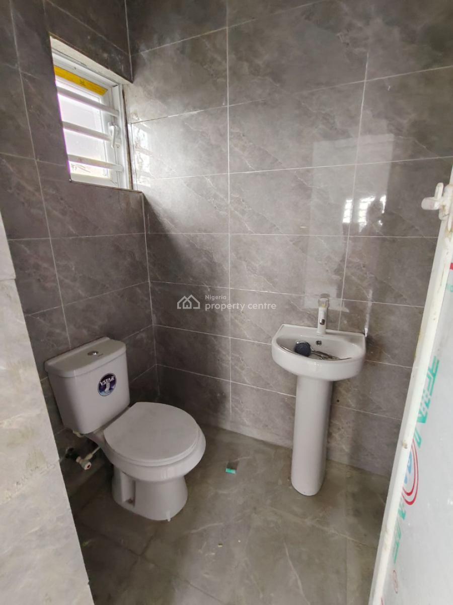 Newly Built 2 Bedrooms Apartment, General Paint, Ajah, Lagos, Flat / Apartment for Rent