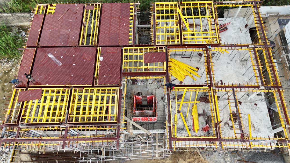 Lovely  3bedroom Apartments with Bq in a Secure Estate, Lekki Phase 1, Lekki, Lagos, Flat / Apartment for Sale