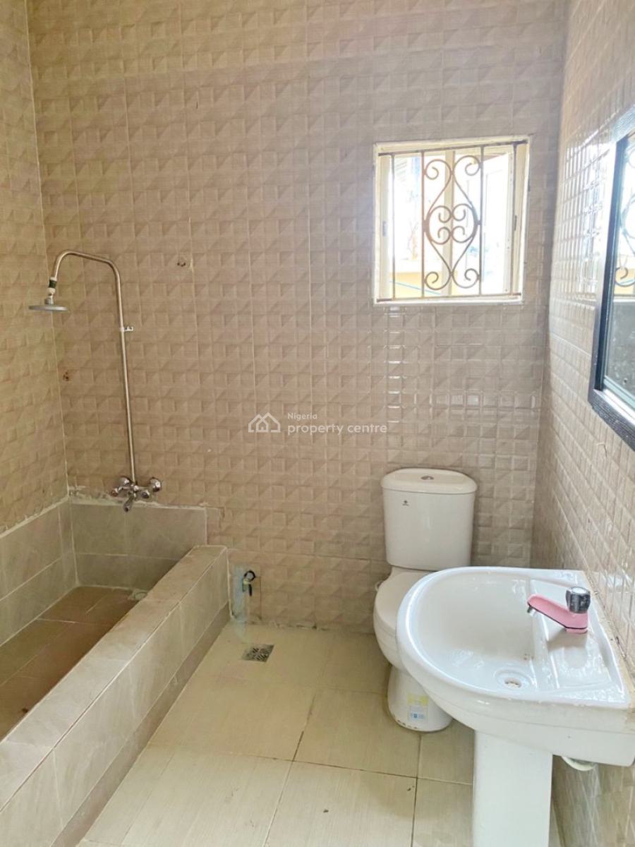 Luxury 3 Bedroom Apartment, Olowora, Omole Phase 2, Ikeja, Lagos, Flat / Apartment for Rent
