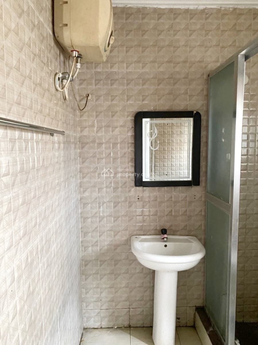 Luxury 3 Bedroom Apartment, Olowora, Omole Phase 2, Ikeja, Lagos, Flat / Apartment for Rent