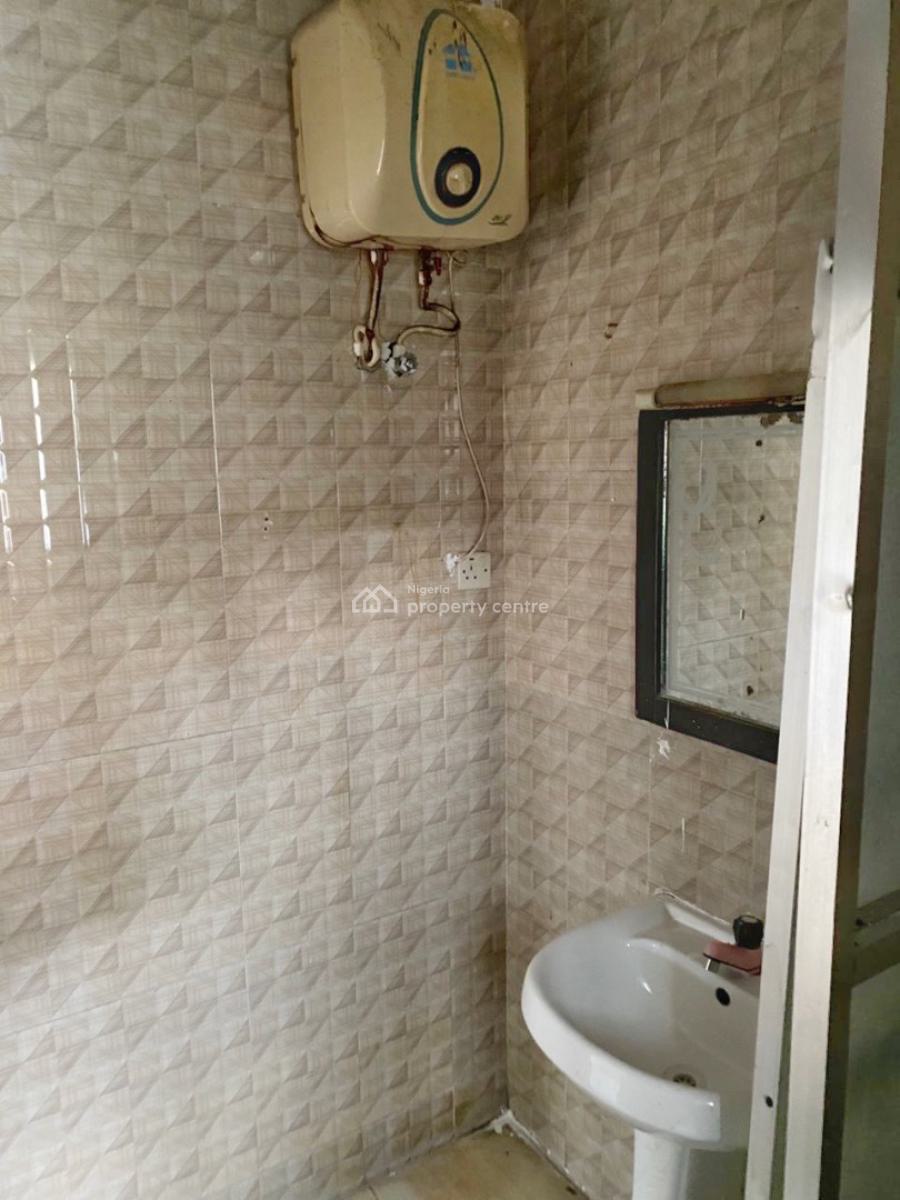 Luxury 3 Bedroom Apartment, Olowora, Omole Phase 2, Ikeja, Lagos, Flat / Apartment for Rent