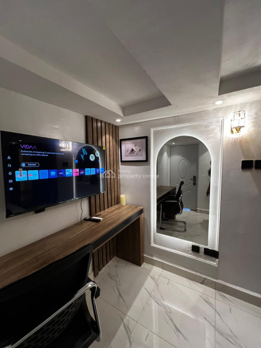 Asokoro Luxury  Apartments 2, Asokoro District, Abuja, Mini Flat (room and Parlour) Short Let