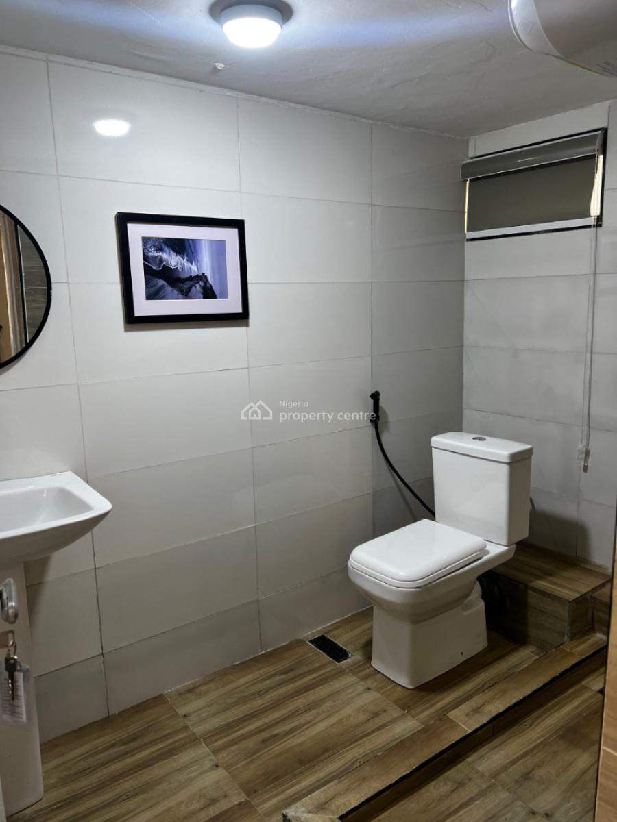 Asokoro Luxury  Apartments 2, Asokoro District, Abuja, Mini Flat (room and Parlour) Short Let