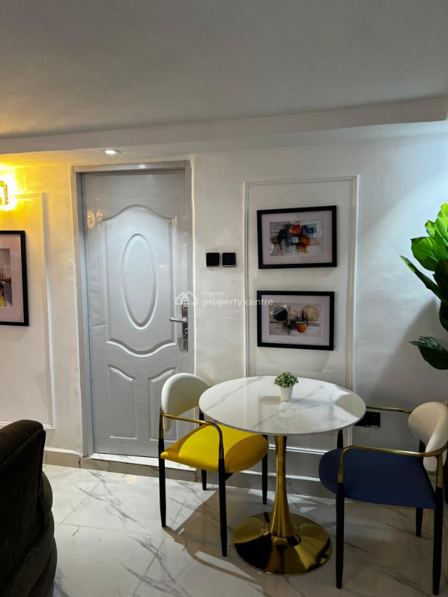 Asokoro Luxury  Apartments 2, Asokoro District, Abuja, Mini Flat (room and Parlour) Short Let