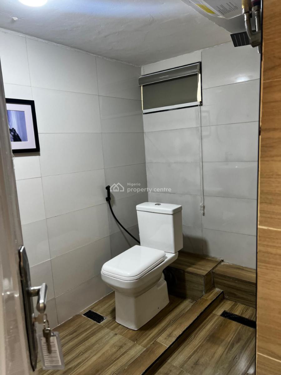 Asokoro Luxury  Apartments 2, Asokoro District, Abuja, Mini Flat (room and Parlour) Short Let
