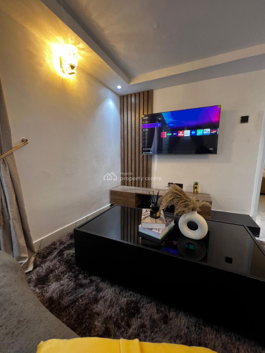 Asokoro Luxury  Apartments 2, Asokoro District, Abuja, Mini Flat (room and Parlour) Short Let