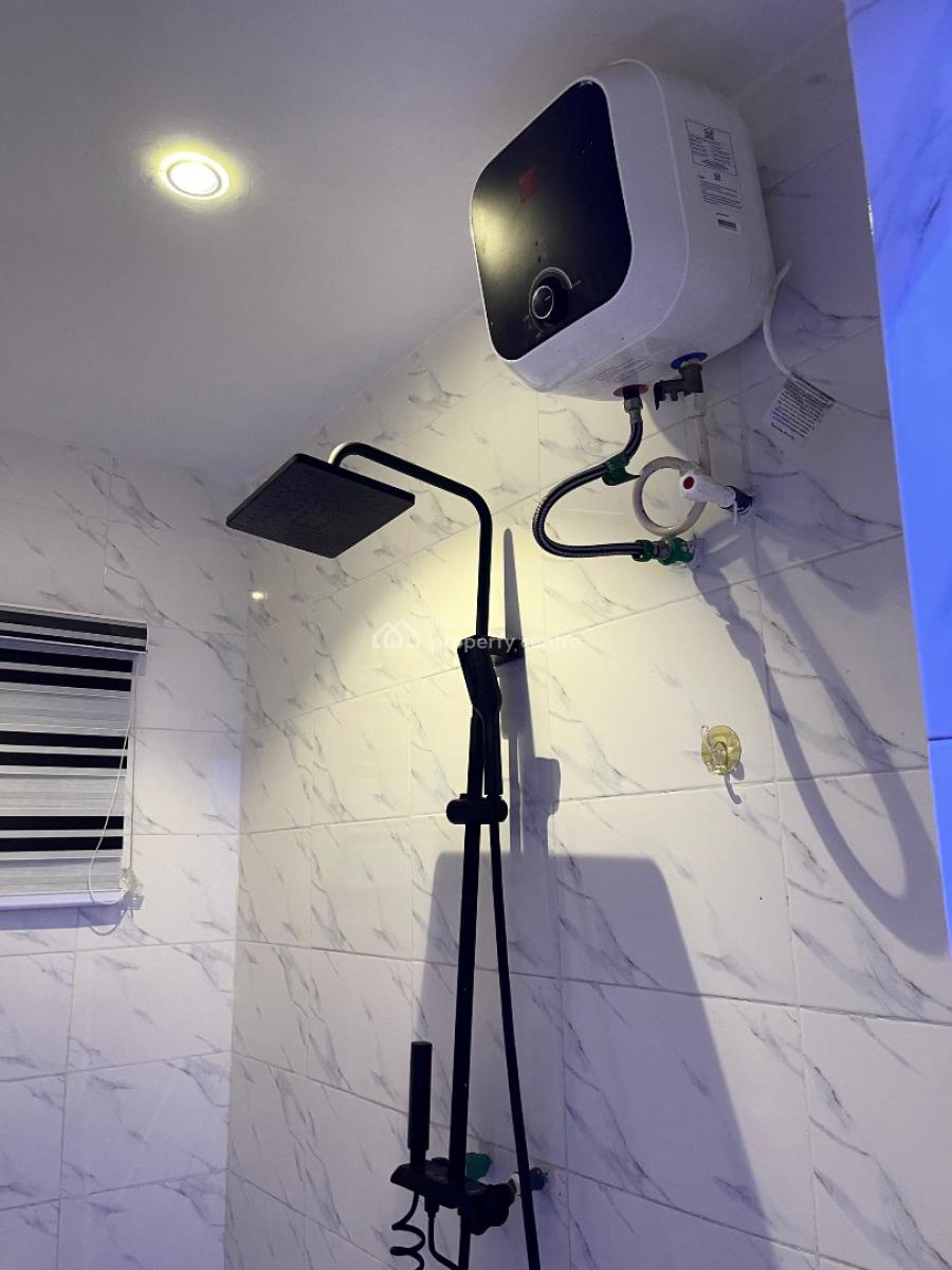 Fully Serviced and Furnished Studio Apartment, Jibowu, Yaba, Lagos, Self Contain (single Rooms) for Rent