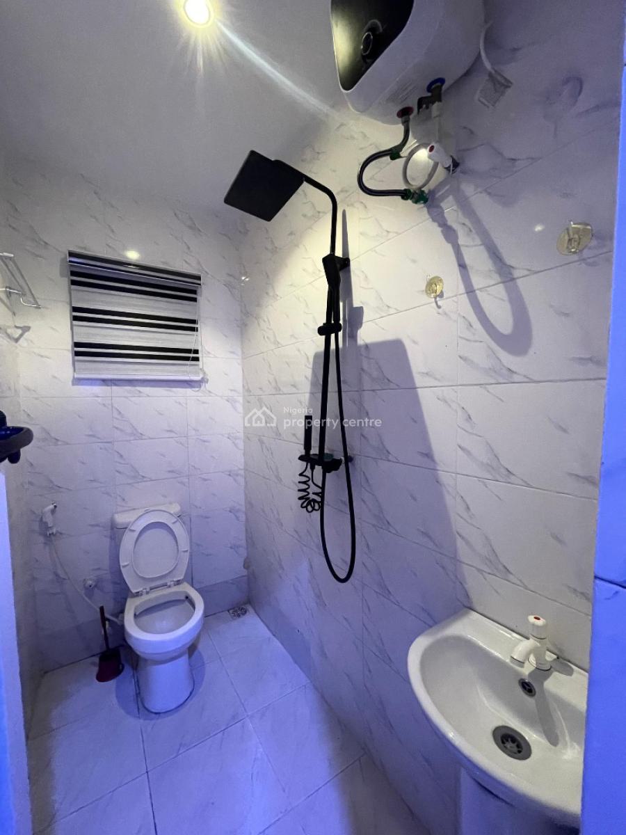 Fully Serviced and Furnished Studio Apartment, Jibowu, Yaba, Lagos, Self Contain (single Rooms) for Rent