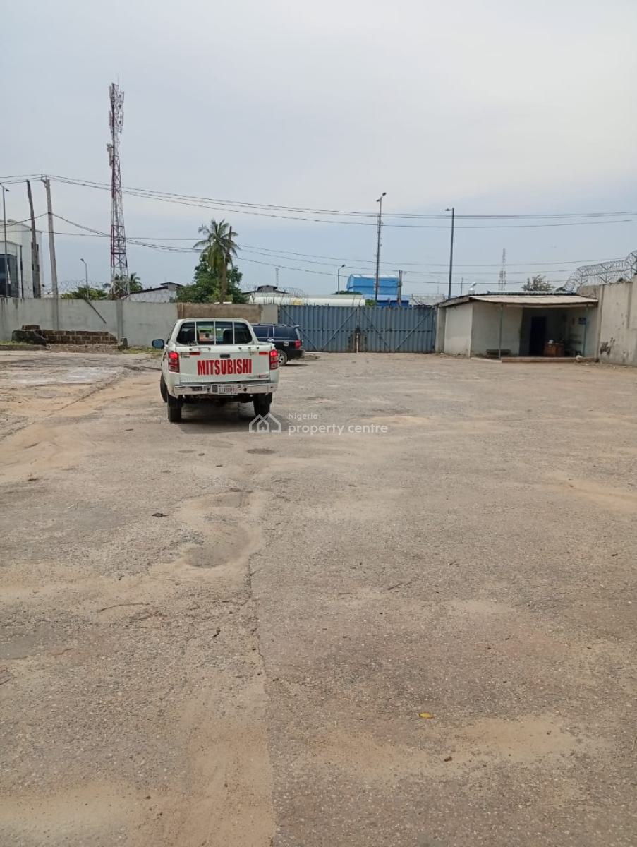 3600sqm Warehouse on Oshodi Apapa Way, Oshodi Apapa Express Way, Oshodi, Lagos, Warehouse for Rent