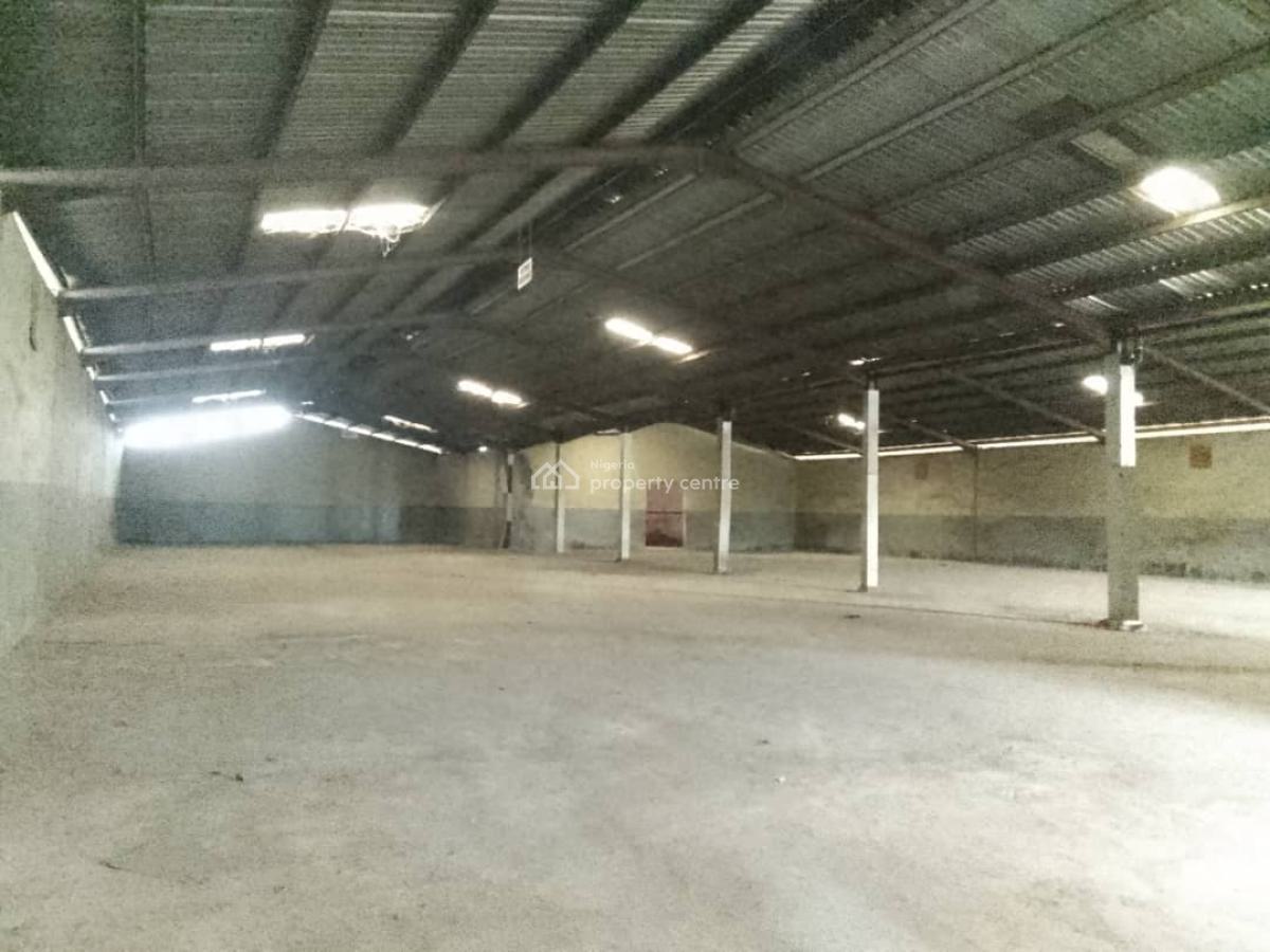3600sqm Warehouse on Oshodi Apapa Way, Oshodi Apapa Express Way, Oshodi, Lagos, Warehouse for Rent