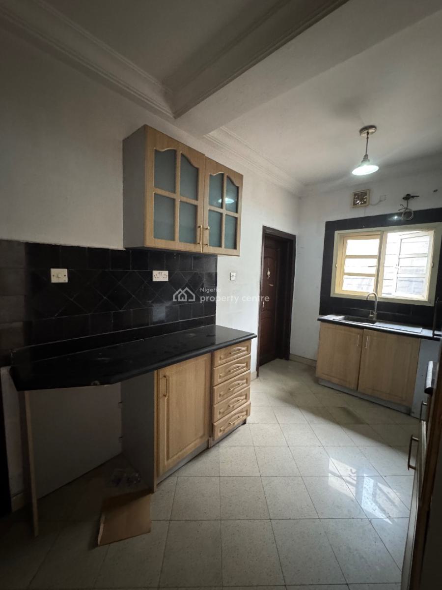 Spacious 3 Bedrooms Apartment + Bq, Osapa, Lekki, Lagos, Flat / Apartment for Rent