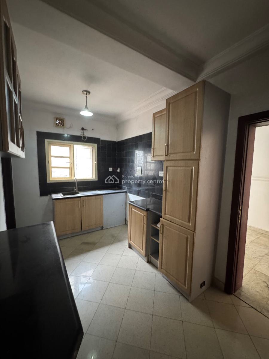 Spacious 3 Bedrooms Apartment + Bq, Osapa, Lekki, Lagos, Flat / Apartment for Rent