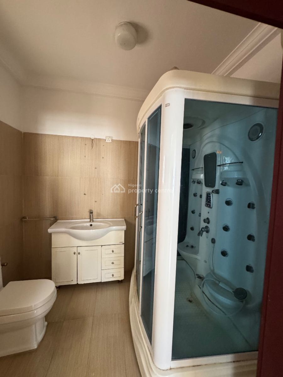 Spacious 3 Bedrooms Apartment + Bq, Osapa, Lekki, Lagos, Flat / Apartment for Rent