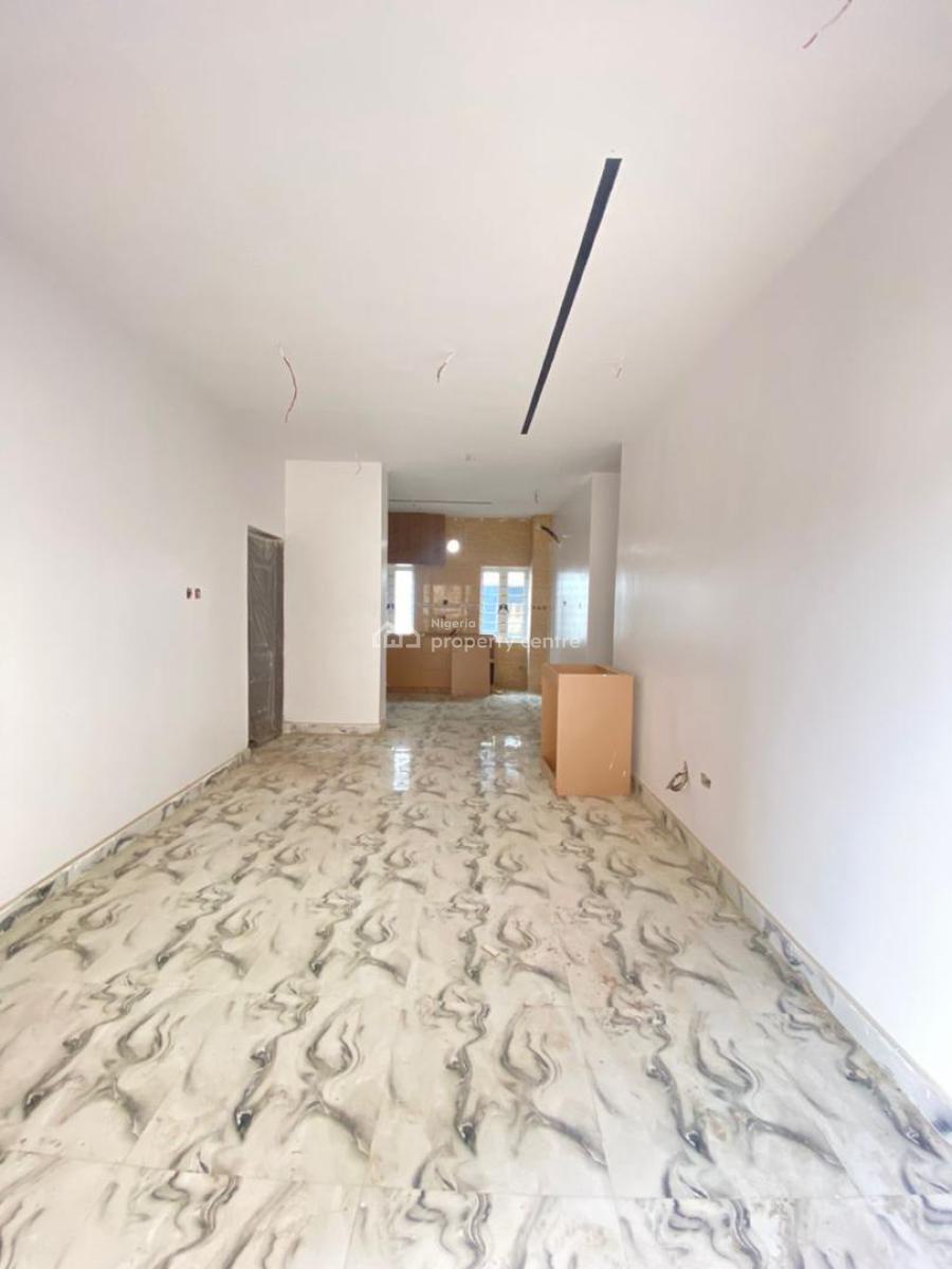 Standard Two Bed Flat in Ilasan Ikate, Ilasan Area in Ikate, Lekki Phase 1, Lekki, Lagos, Flat / Apartment for Rent