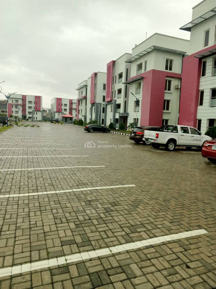 Partly Furnished Standard Two Bedrooms Flat, Freedom Way, Lekki Phase 1, Lekki, Lagos, Flat / Apartment for Rent