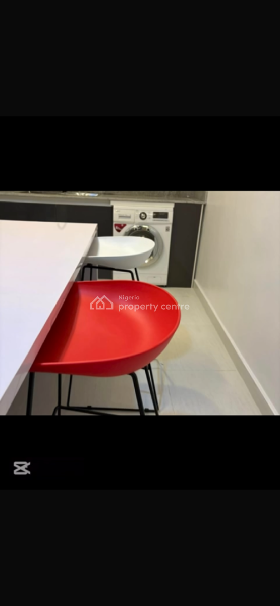 Exquisite 2 Bedroom Apartment with Swimming Pool and Ps5, Lekki Phase 1, Lekki, Lagos, Flat / Apartment Short Let