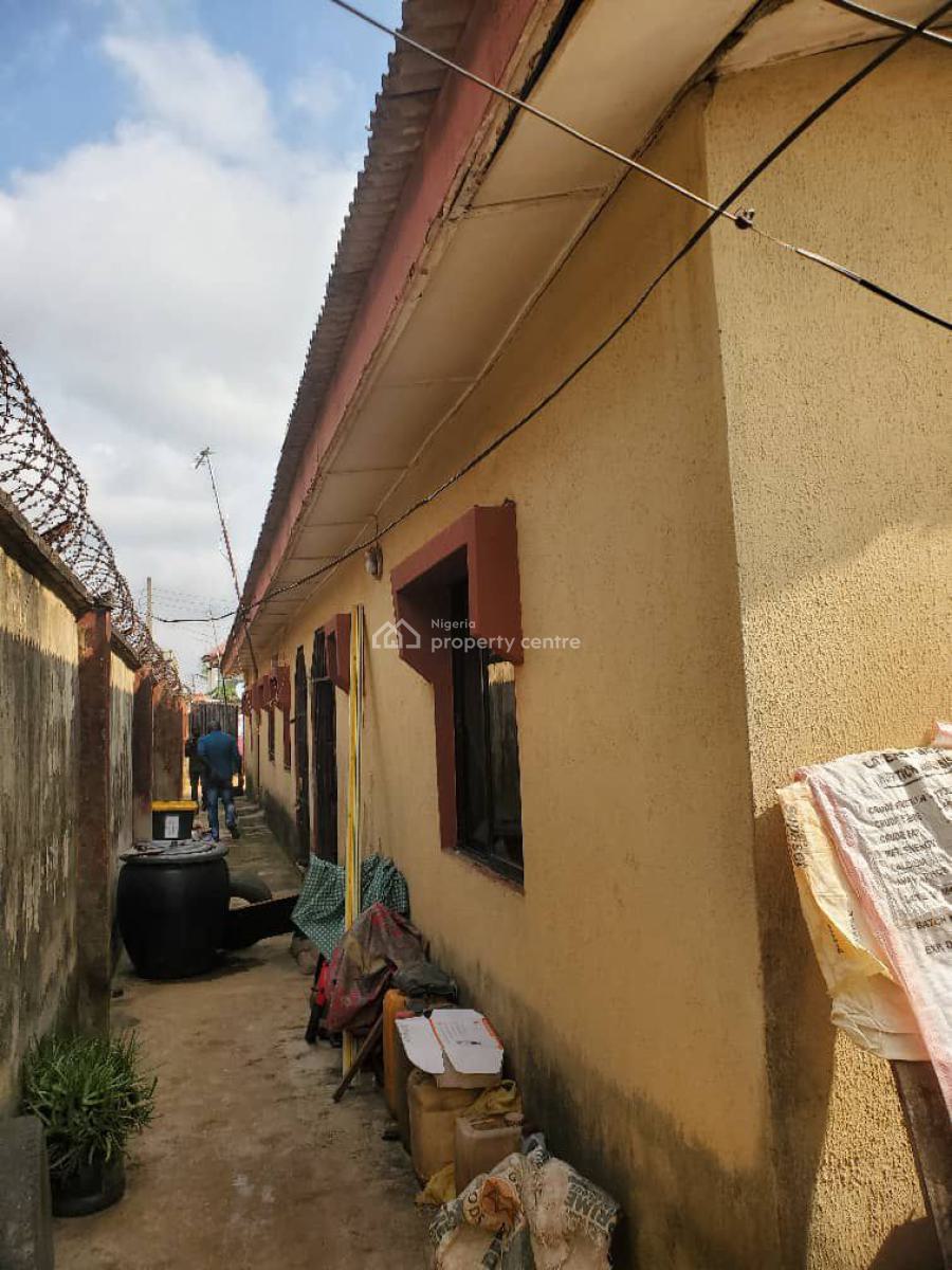 Half Plot of Land, Ita Oluwo, Ikorodu, Lagos, Office Space for Sale